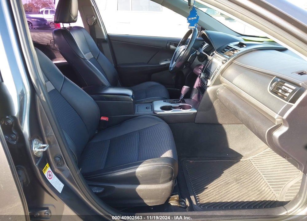 2014 TOYOTA CAMRY SE VIN: 4T1BF1FK1EU442657