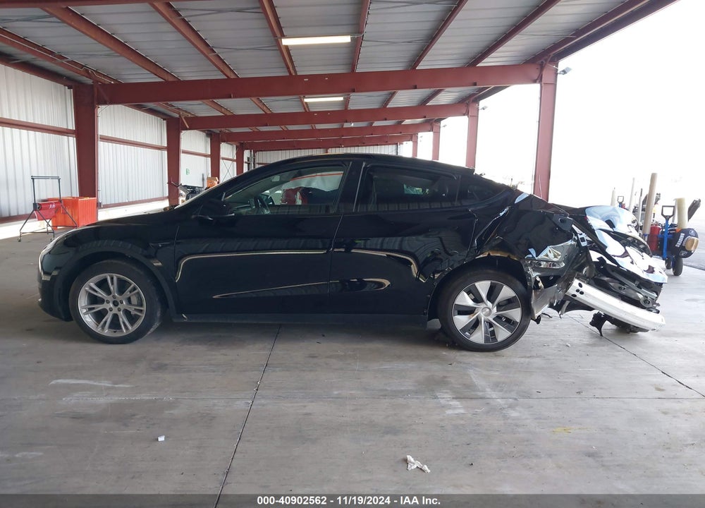 2023 TESLA MODEL Y VIN: 7SAYGAEE0PF741157