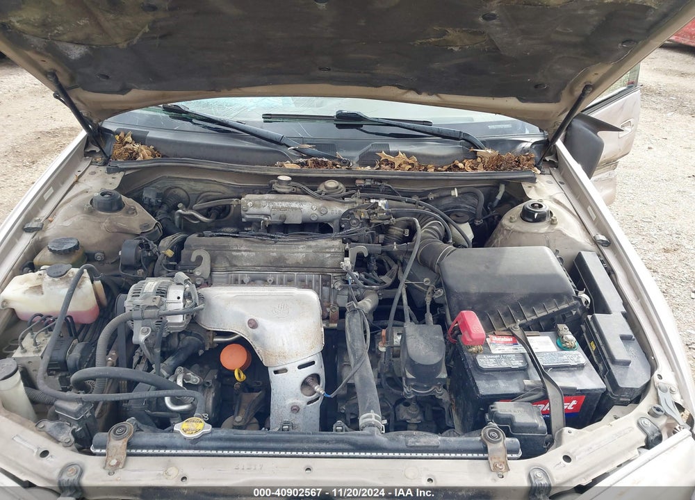 2001 TOYOTA CAMRY LE VIN: 4T1BG22K01U110437
