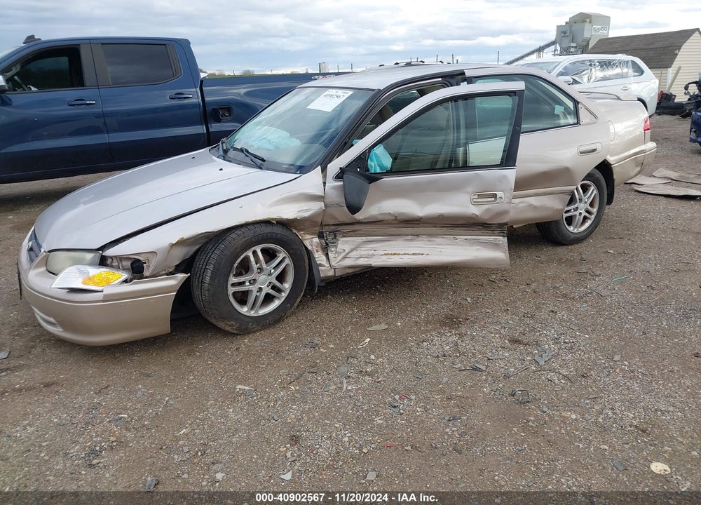 2001 TOYOTA CAMRY LE VIN: 4T1BG22K01U110437