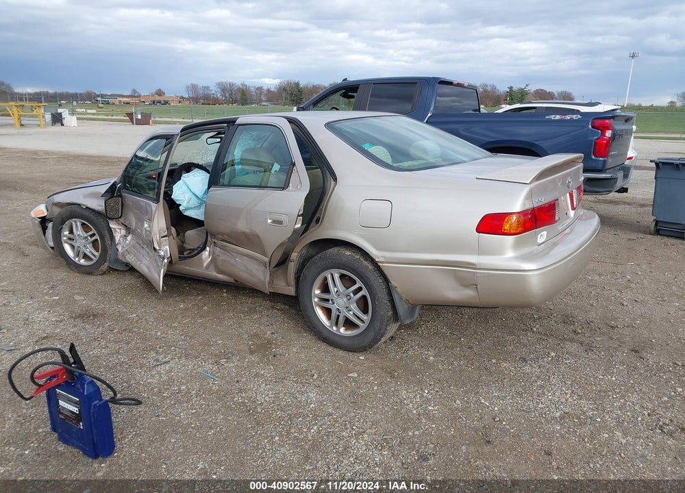 2001 TOYOTA CAMRY LE VIN: 4T1BG22K01U110437