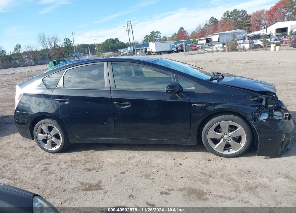 2013 TOYOTA PRIUS THREE SE VIN: JTDKN3DU6D5613757