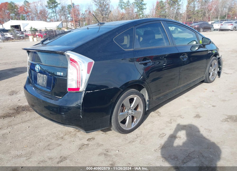 2013 TOYOTA PRIUS THREE SE VIN: JTDKN3DU6D5613757