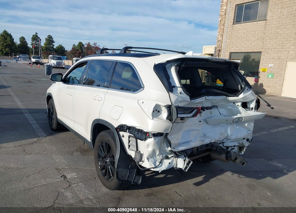 2019 TOYOTA HIGHLANDER SE VIN: 5TDKZRFHXKS569373
