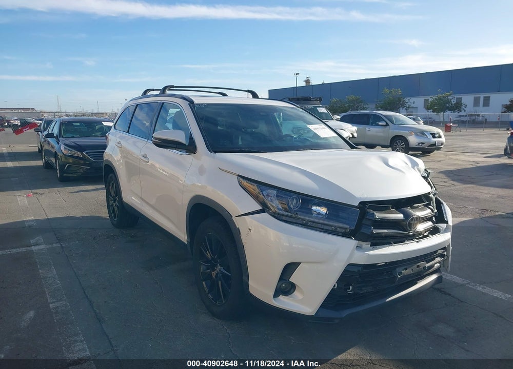 2019 TOYOTA HIGHLANDER SE VIN: 5TDKZRFHXKS569373