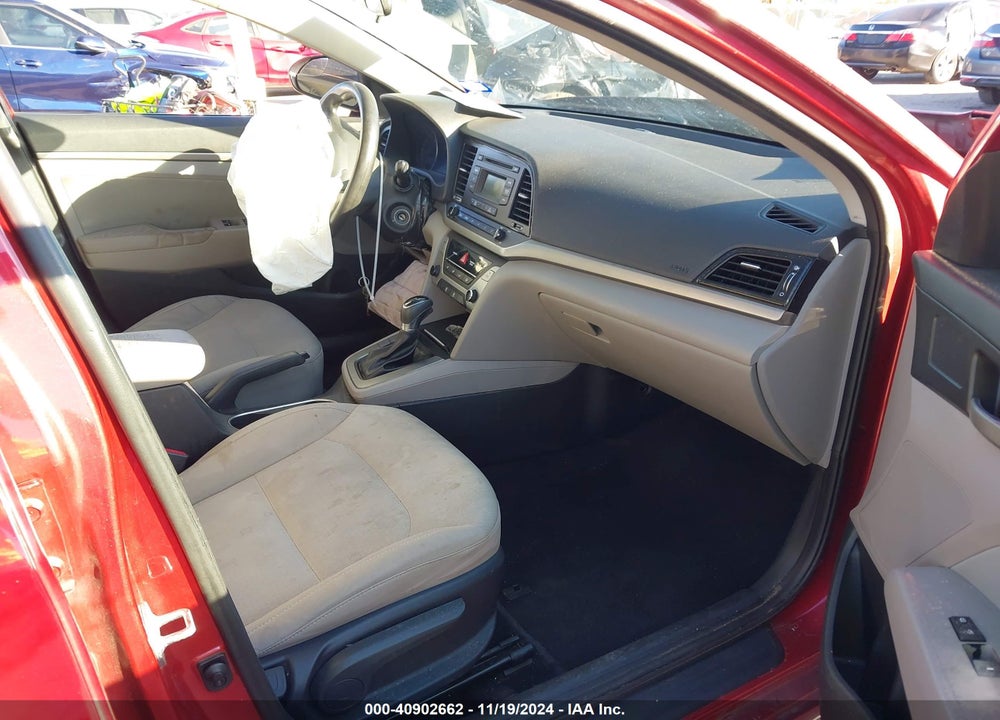 2017 HYUNDAI ELANTRA SE VIN: 5NPD74LF1HH208522