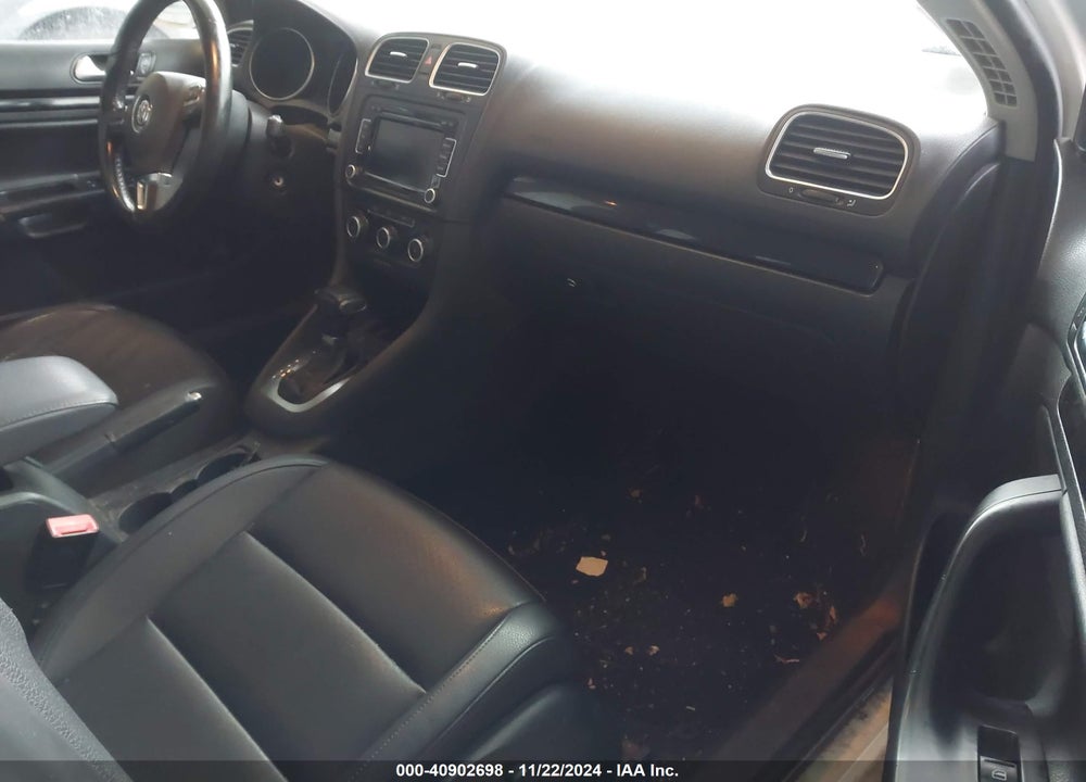 2011 VOLKSWAGEN JETTA SPORTWAGEN 2.0L TDI VIN: 3VWPL7AJ4BM637444