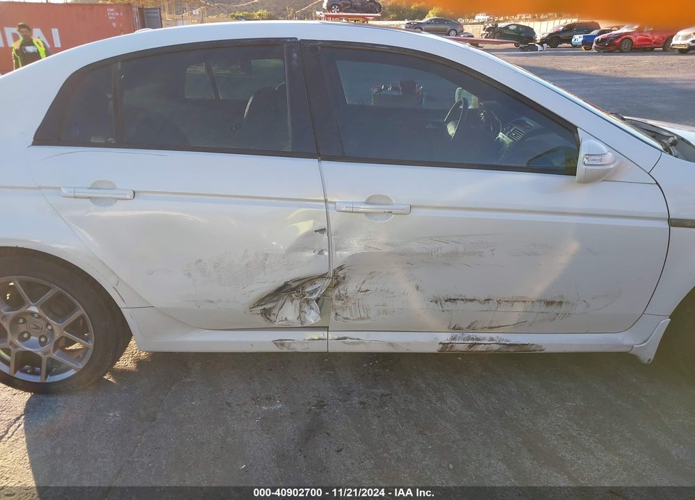 2008 ACURA TL TYPE S VIN: 19UUA766X8A011095