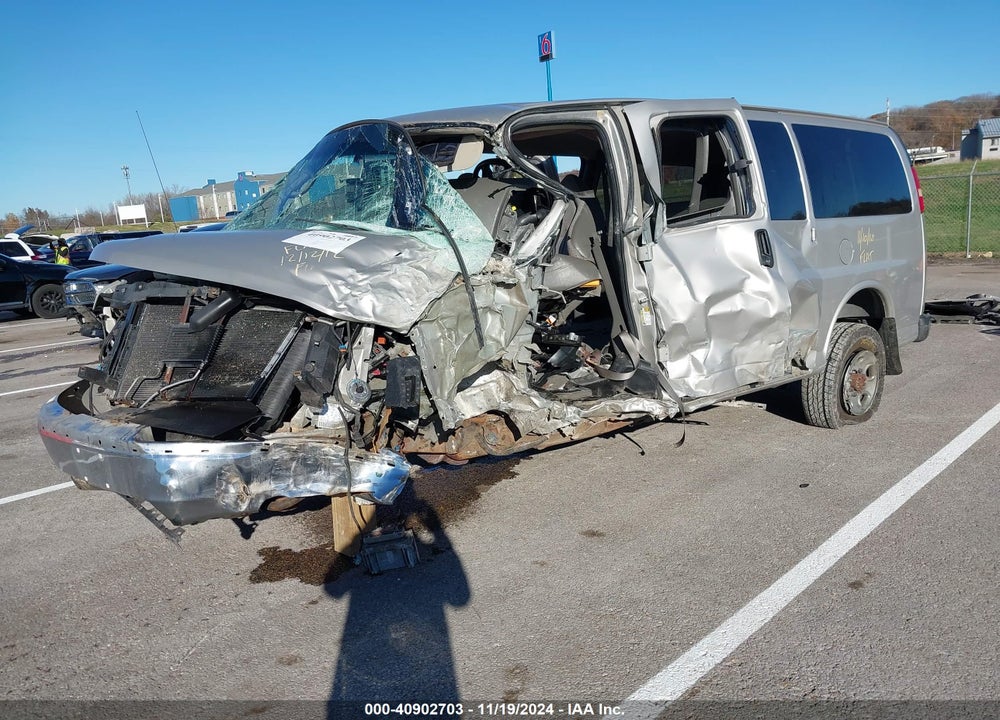 2006 CHEVROLET EXPRESS LS VIN: 1GAHG35U661107013