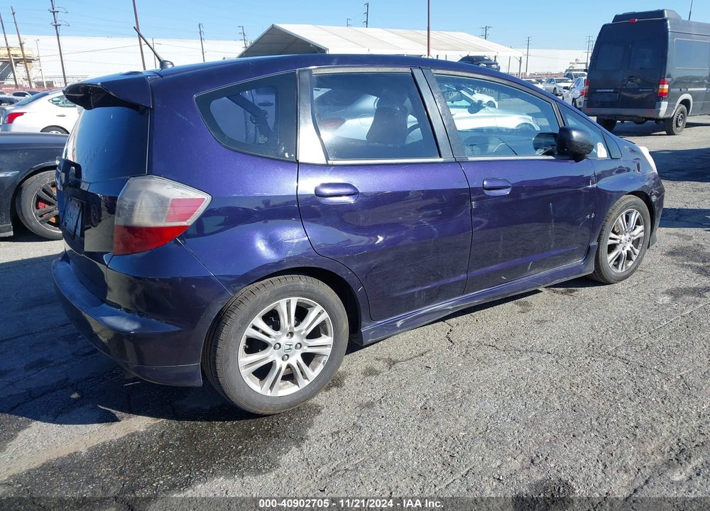 2009 HONDA FIT SPORT VIN: JHMGE88419S027956