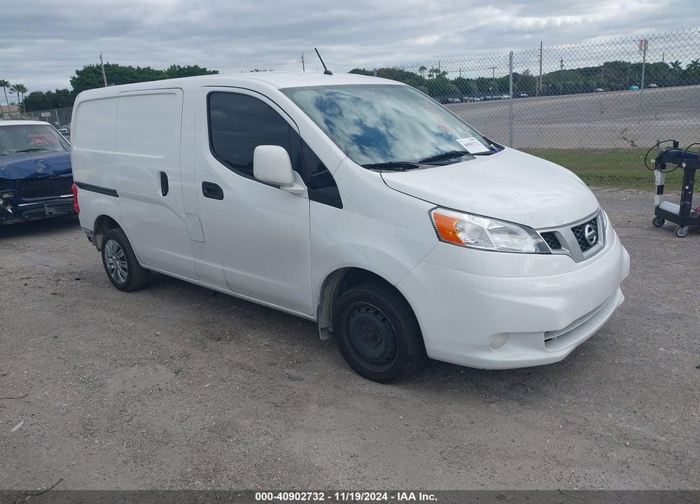 2017 NISSAN NV200 S VIN: 3N6CM0KN5HK715285