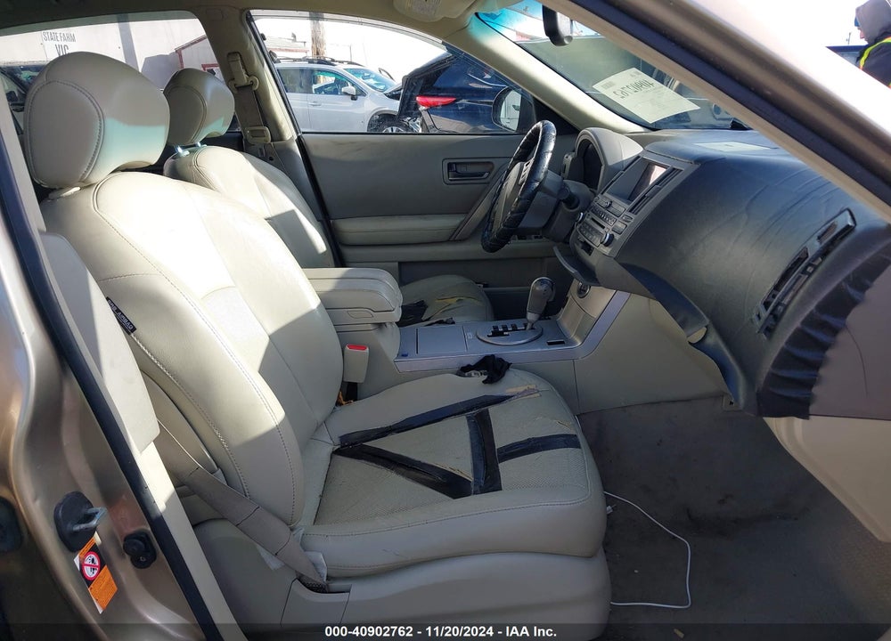 2003 INFINITI FX35 VIN: JNRAS08W03X201321