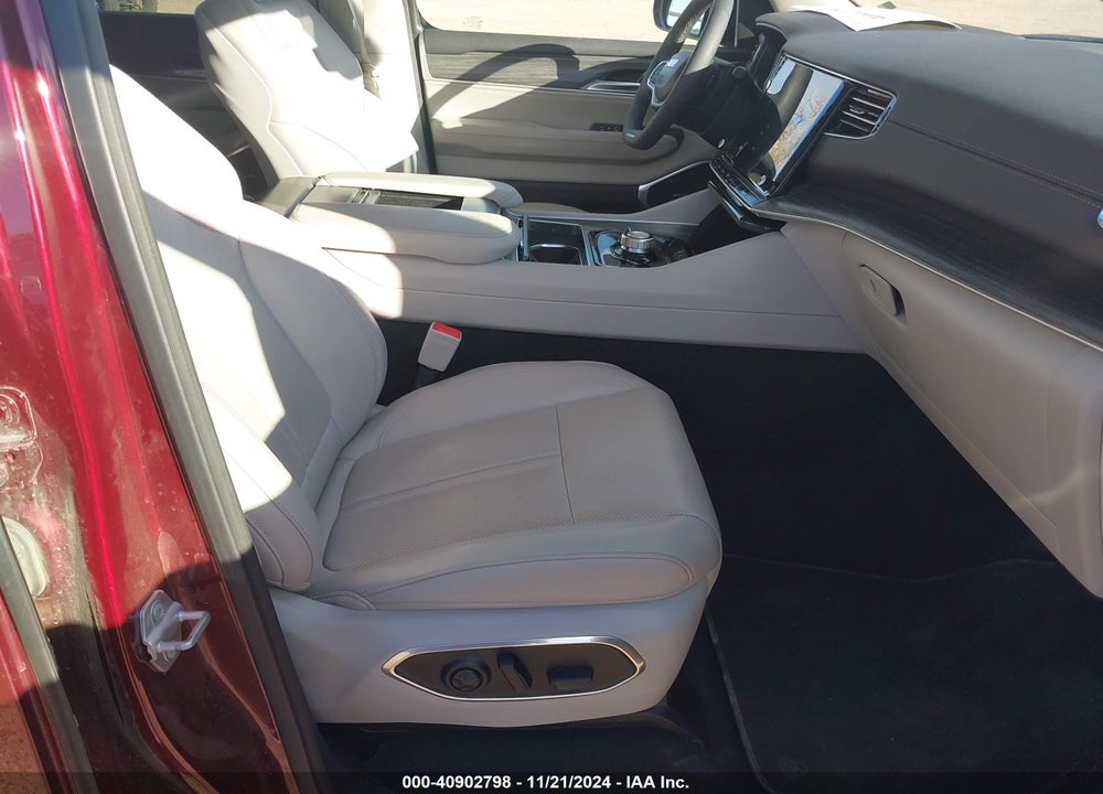 2023 JEEP WAGONEER L SERIES II 4X4 VIN: 1C4SJSBP2PS549242