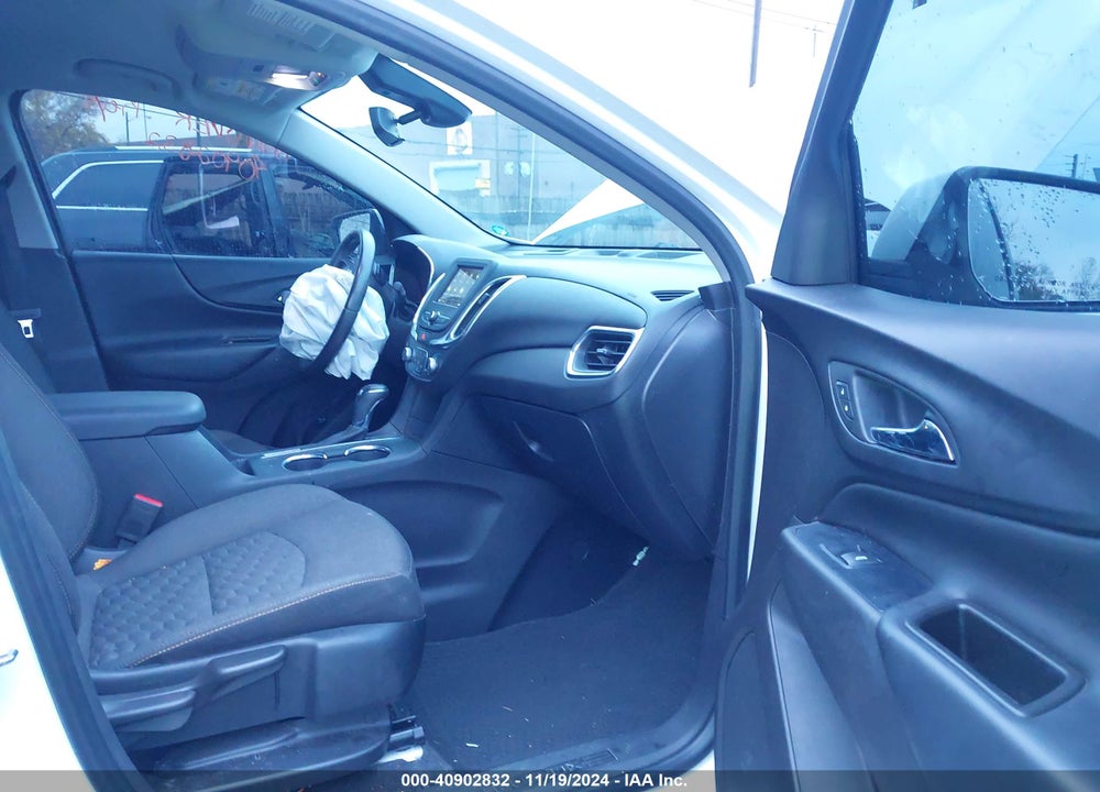 2019 CHEVROLET EQUINOX LT VIN: 3GNAXJEV6KS630845