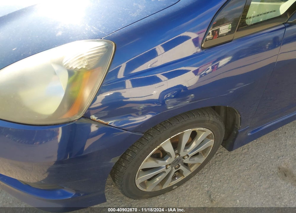 2013 HONDA FIT SPORT VIN: JHMGE8G59DC004048