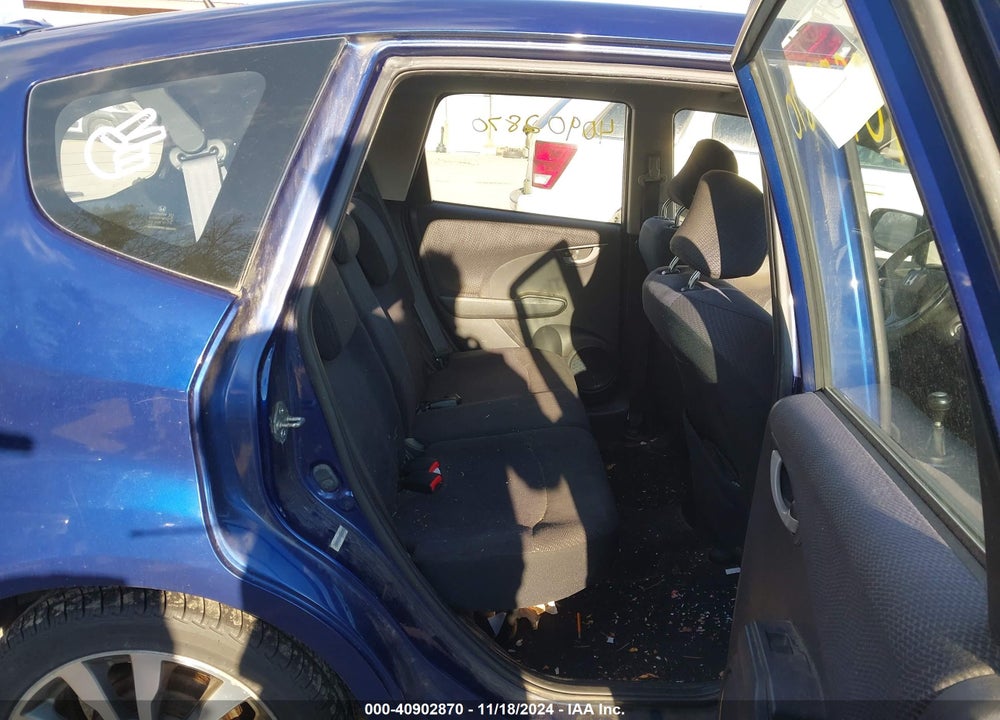 2013 HONDA FIT SPORT VIN: JHMGE8G59DC004048