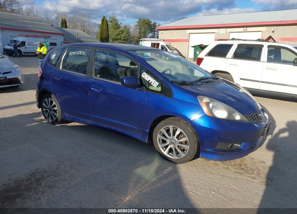 2013 HONDA FIT SPORT VIN: JHMGE8G59DC004048