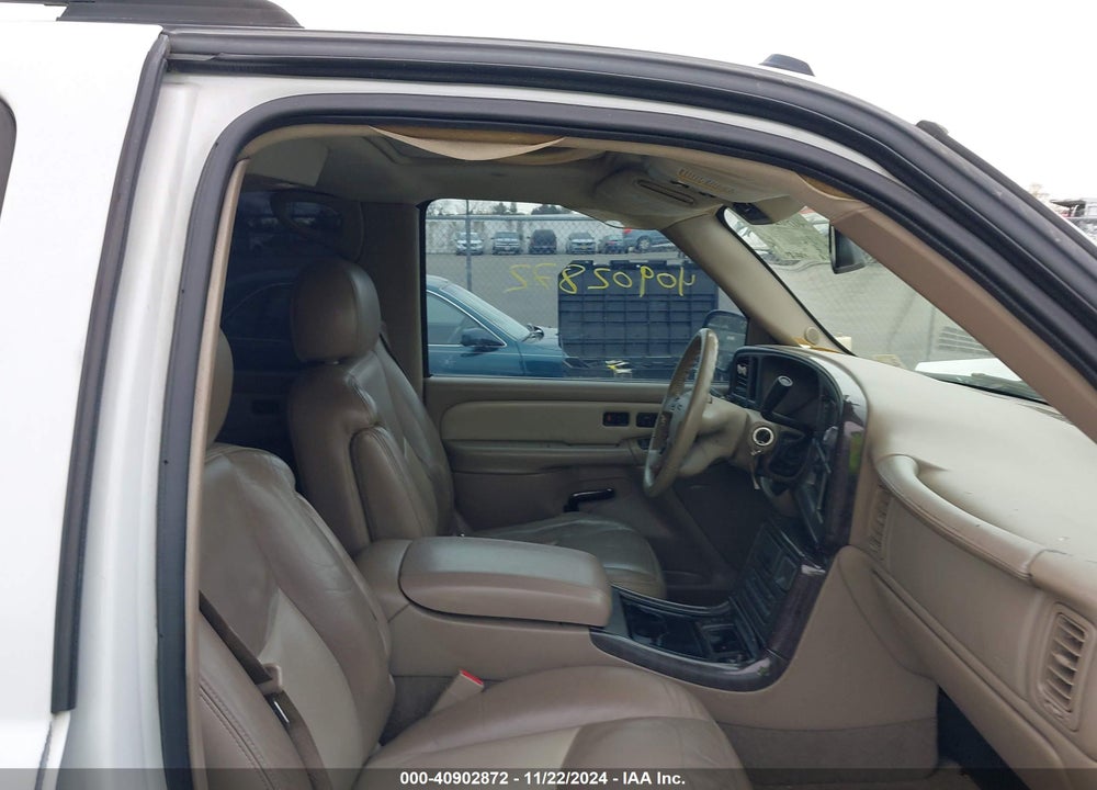 2005 GMC YUKON XL 1500 DENALI VIN: 1GKFK66U35J170747