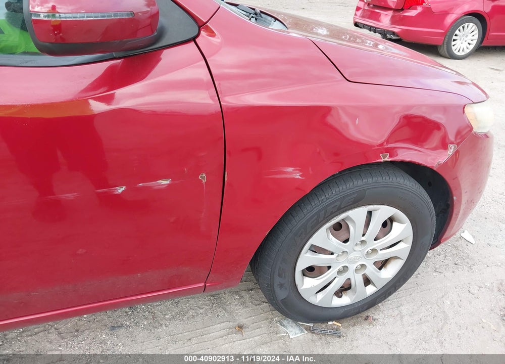 2011 KIA FORTE EX VIN: KNAFU4A25B5398993