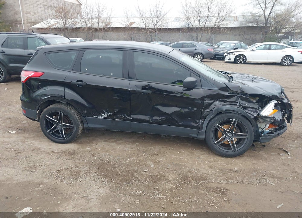 2013 FORD ESCAPE S VIN: 1FMCU0F78DUA85220