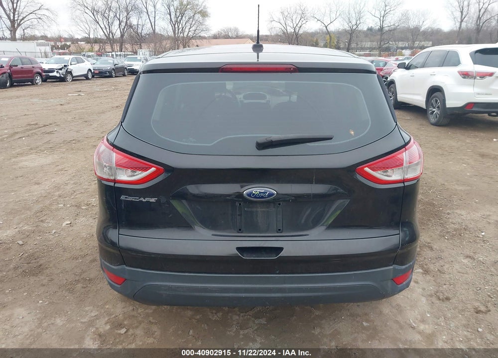 2013 FORD ESCAPE S VIN: 1FMCU0F78DUA85220