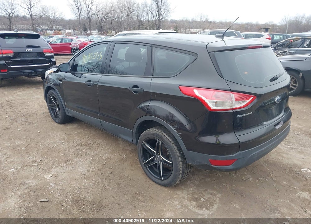 2013 FORD ESCAPE S VIN: 1FMCU0F78DUA85220