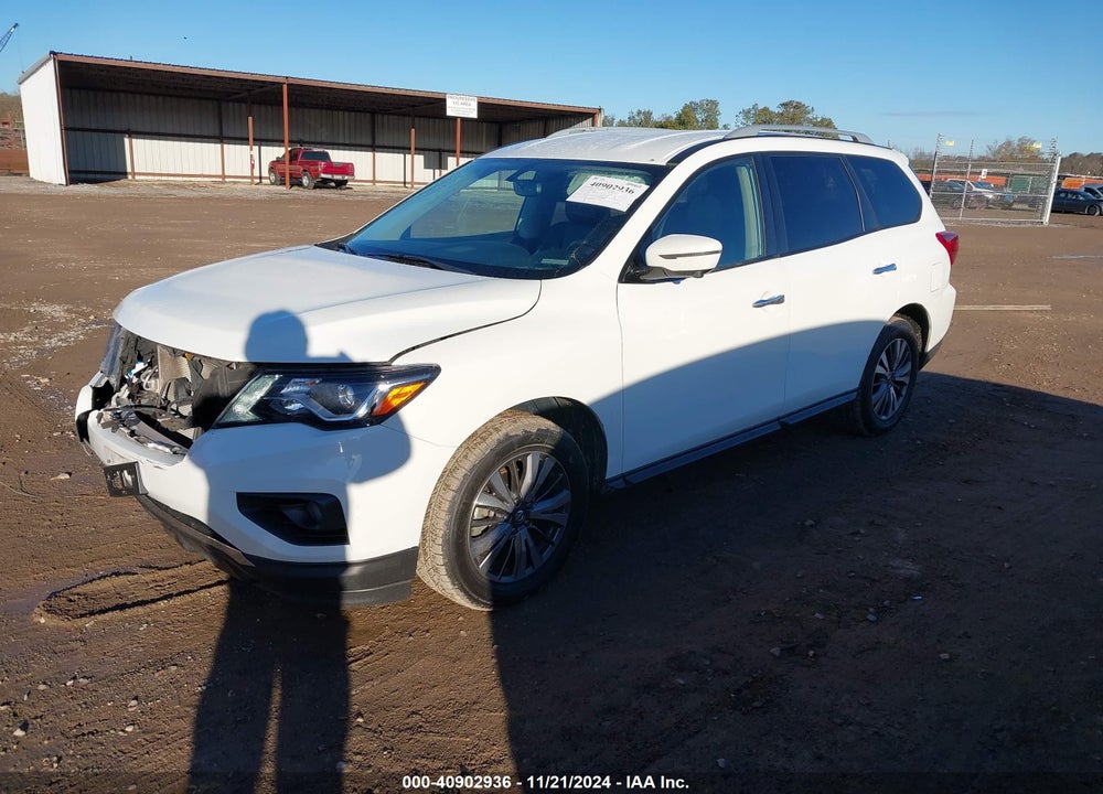 2018 NISSAN PATHFINDER SL VIN: 5N1DR2MM8JC623412
