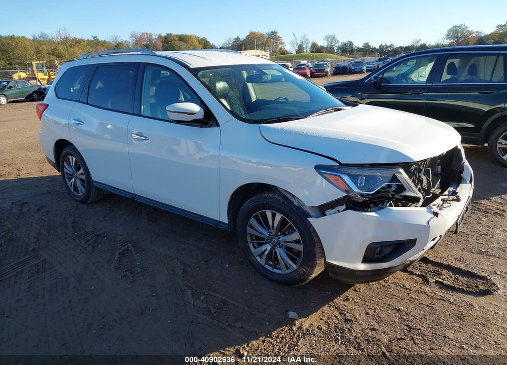 2018 NISSAN PATHFINDER SL VIN: 5N1DR2MM8JC623412