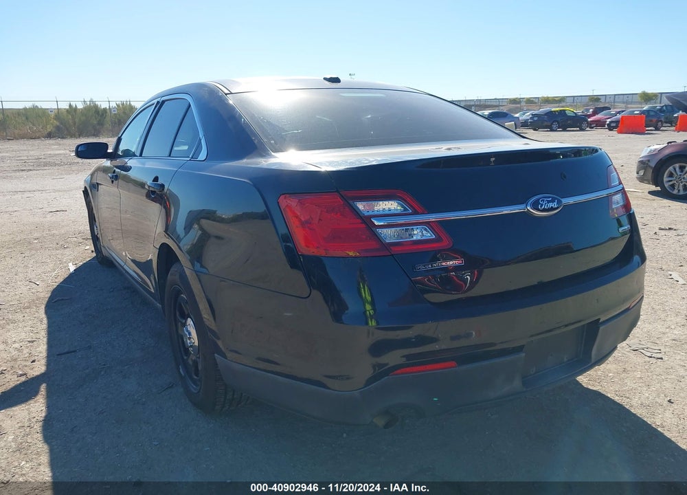 2013 FORD POLICE INTERCEPTOR VIN: 1FAHP2M80DG105800