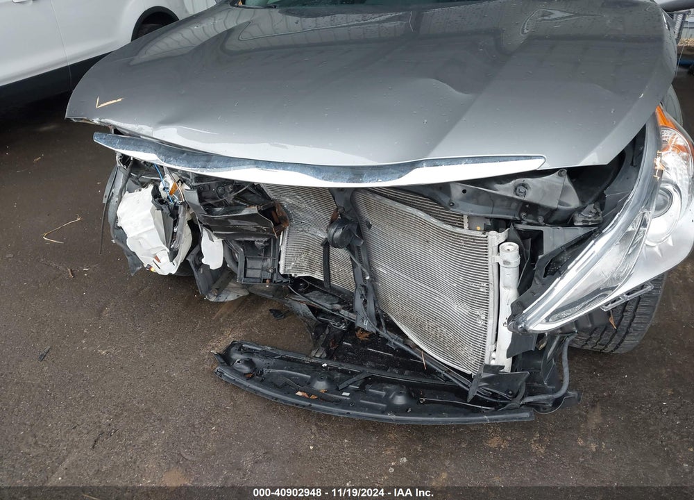 2014 HYUNDAI SONATA GLS VIN: 5NPEB4AC3EH821684
