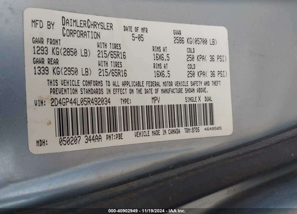2005 DODGE GRAND CARAVAN SXT VIN: 2D4GP44L05R492034