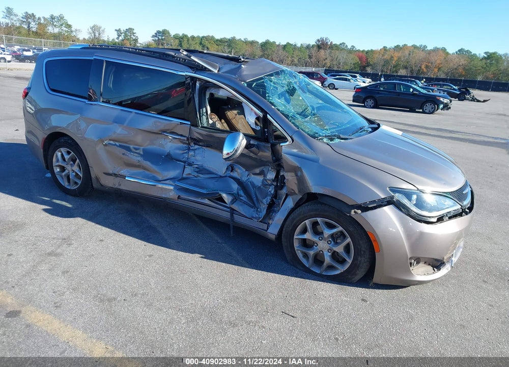 2017 CHRYSLER PACIFICA LIMITED VIN: 2C4RC1GG4HR788757