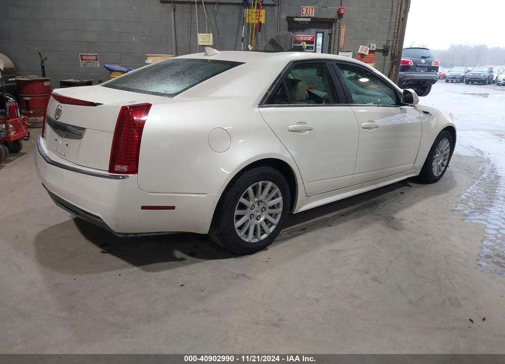 2011 CADILLAC CTS LUXURY VIN: 1G6DG5EY7B0124152