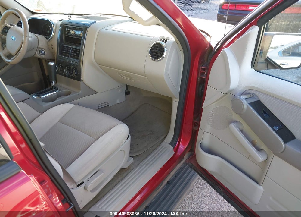 2006 FORD EXPLORER XLT VIN: 1FMEU73E76UB73988