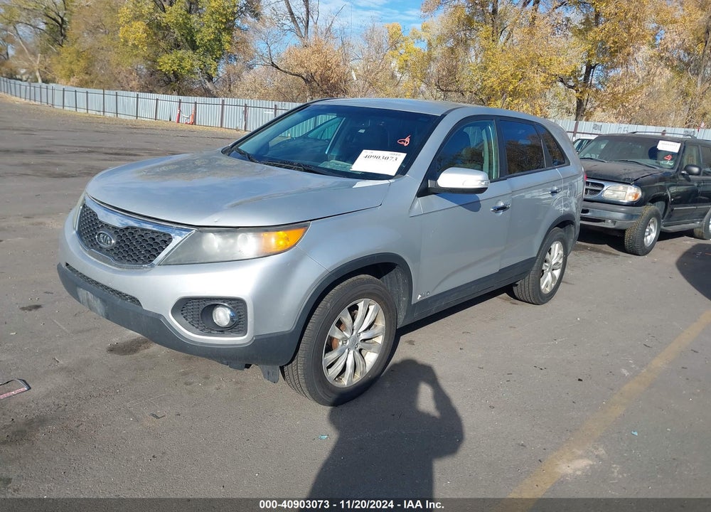 2011 KIA SORENTO EX V6 VIN: 5XYKUDA25BG003929