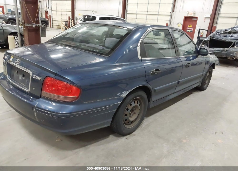 2004 HYUNDAI SONATA VIN: KMHWF25S64A044806