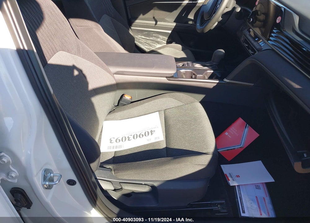 2025 TOYOTA CAMRY LE VIN: 4T1DAACK6SU034095