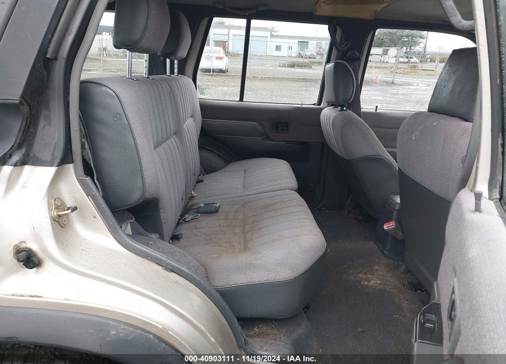 1994 NISSAN PATHFINDER LE/SE/XE VIN: JN8HD17Y7RW203815