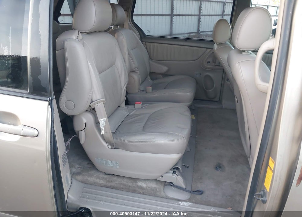 2006 TOYOTA SIENNA XLE VIN: 5TDZA22C56S561341