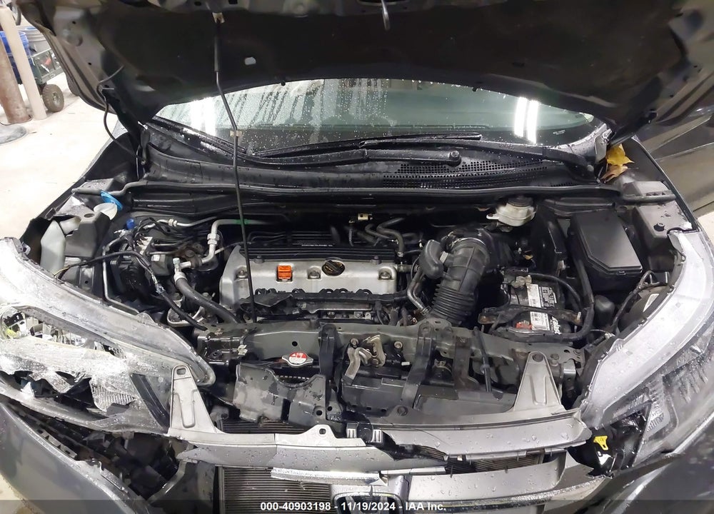 2014 HONDA CR-V LX VIN: 2HKRM4H34EH670193