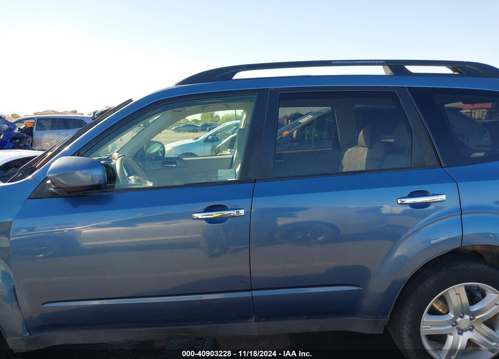 2010 SUBARU FORESTER 2.5X PREMIUM VIN: JF2SH6CC6AH904417