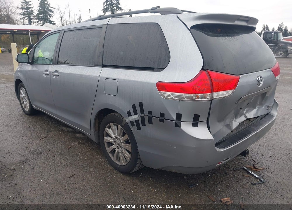 2014 TOYOTA SIENNA XLE 7 PASSENGER VIN: 5TDDK3DC2ES086224