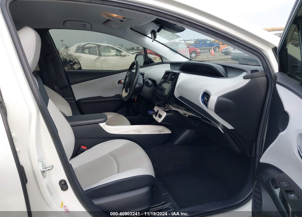 2016 TOYOTA PRIUS THREE TOURING VIN: JTDKARFUXG3000956