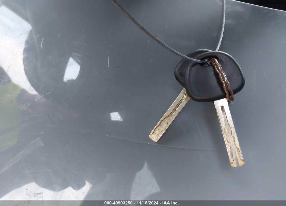 2012 KIA SORENTO LX VIN: 5XYKT3A6XCG259968