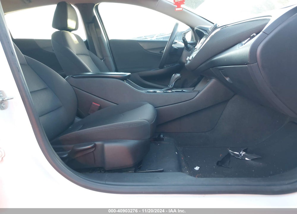 2019 CHEVROLET MALIBU LT VIN: 1G1ZD5ST2KF142911