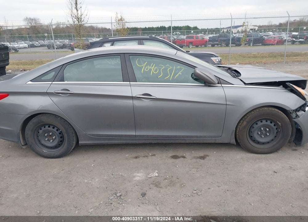 2013 HYUNDAI SONATA VIN: 5NPEB4AC6DH568309