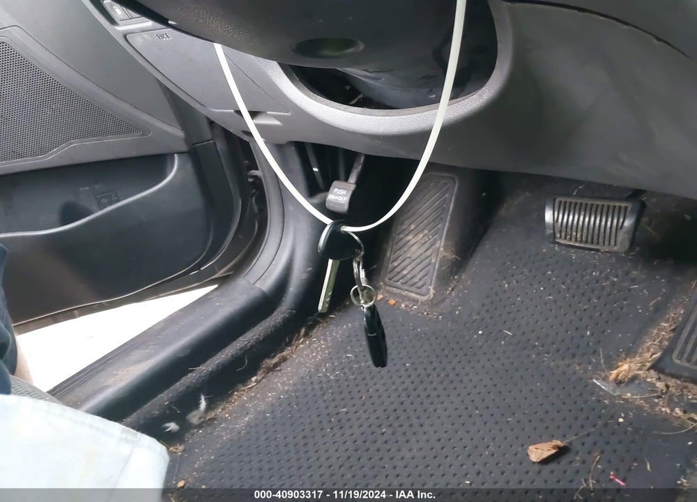 2013 HYUNDAI SONATA VIN: 5NPEB4AC6DH568309