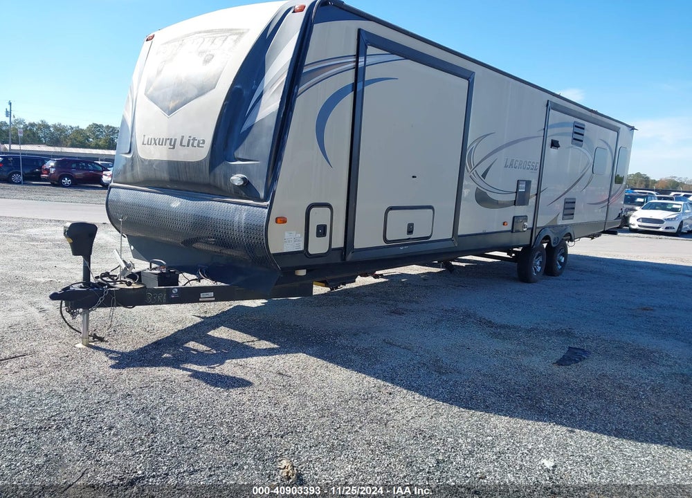 2017 FOREST RIVER LACROSS 330RST VIN: 5ZT2LCYB1HB008064