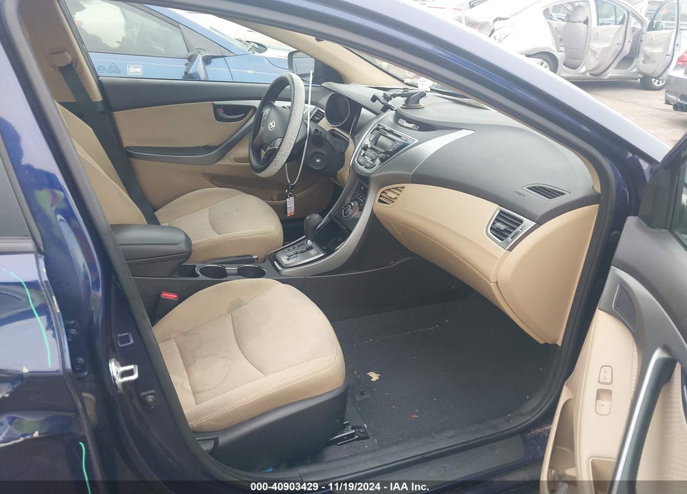 2013 HYUNDAI ELANTRA VIN: 5NPDH4AE6DH244420