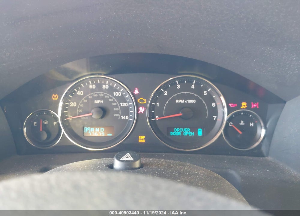 2007 JEEP COMMANDER SPORT VIN: 1J8HH48K27C670112